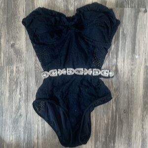 Vintage juicy, couture, bodysuit black small zip up